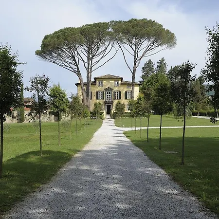 Giustiniani Pensjonat Lukka