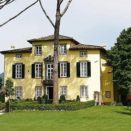 Giustiniani Pensjonat Lukka